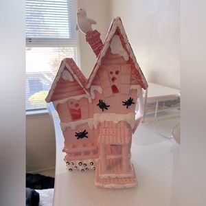 Halloween Gingerbread pink hunted house